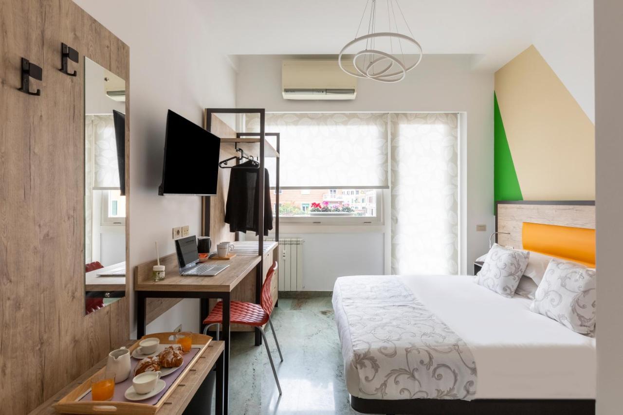La Riviere Guesthouse Trastevere Рим Экстерьер фото